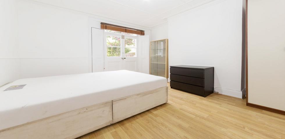 			3 Bedroom, 1 bath, 1 reception Flat			 Dartmouth Road, Brondesbury